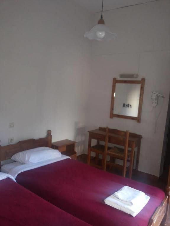 Stelios Rooms Палеохора Екстер'єр фото